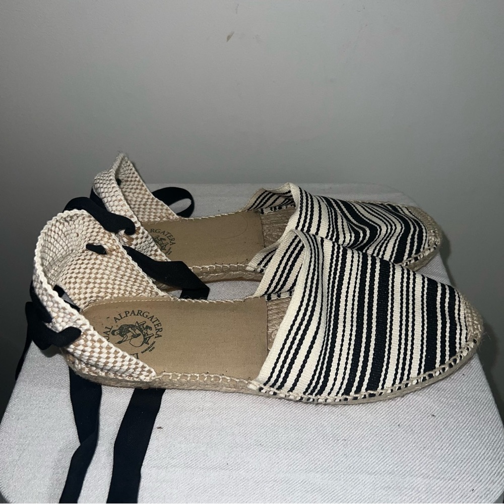 La Manual Alpargatera NWT Lace Up Handmade Espadrilles From Barcelona